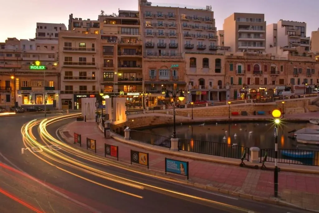 Prime Location Seaview Lux Apartment Sliema