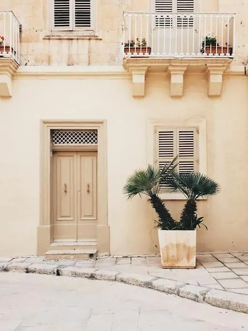 Prime Location Seaview Lux Apartment Sliema