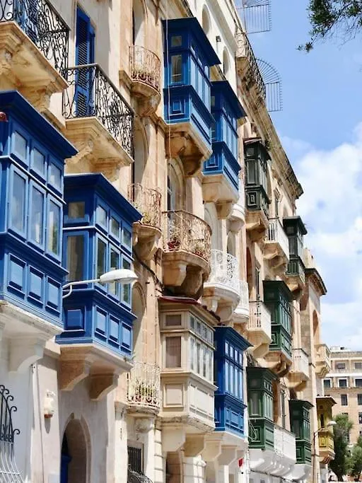 Prime Location Seaview Lux Apartment Sliema 0*,  Malta