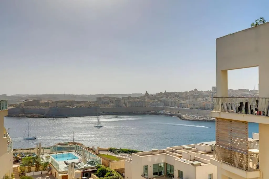 Prime Location Seaview Lux Apartment Sliema