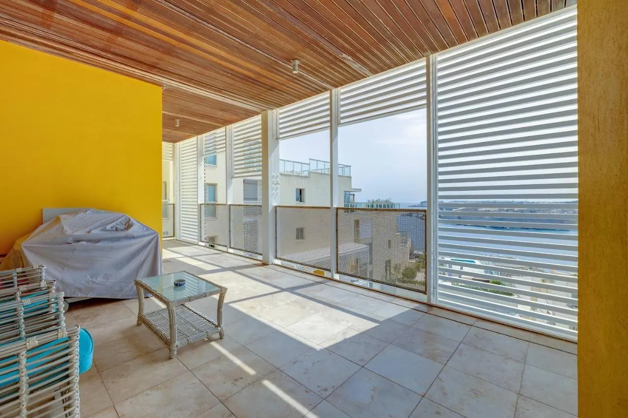 Prime Location Seaview Lux Apartment Sliema 0*,  Malta