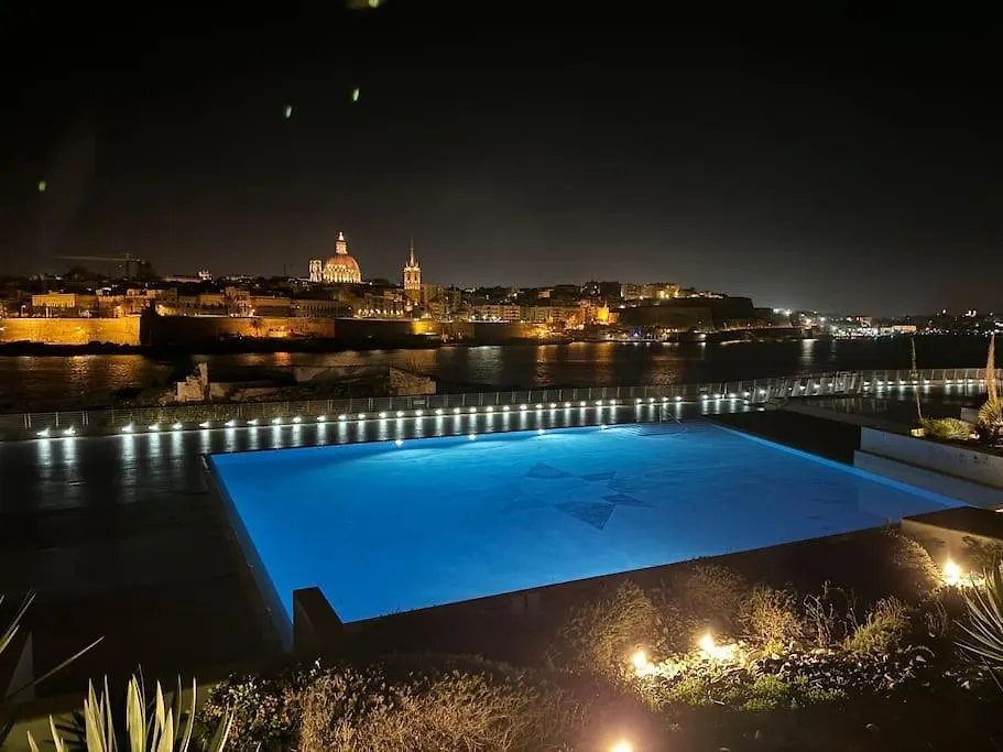 Prime Location Seaview Lux Apartment Sliema 0*,  Malta